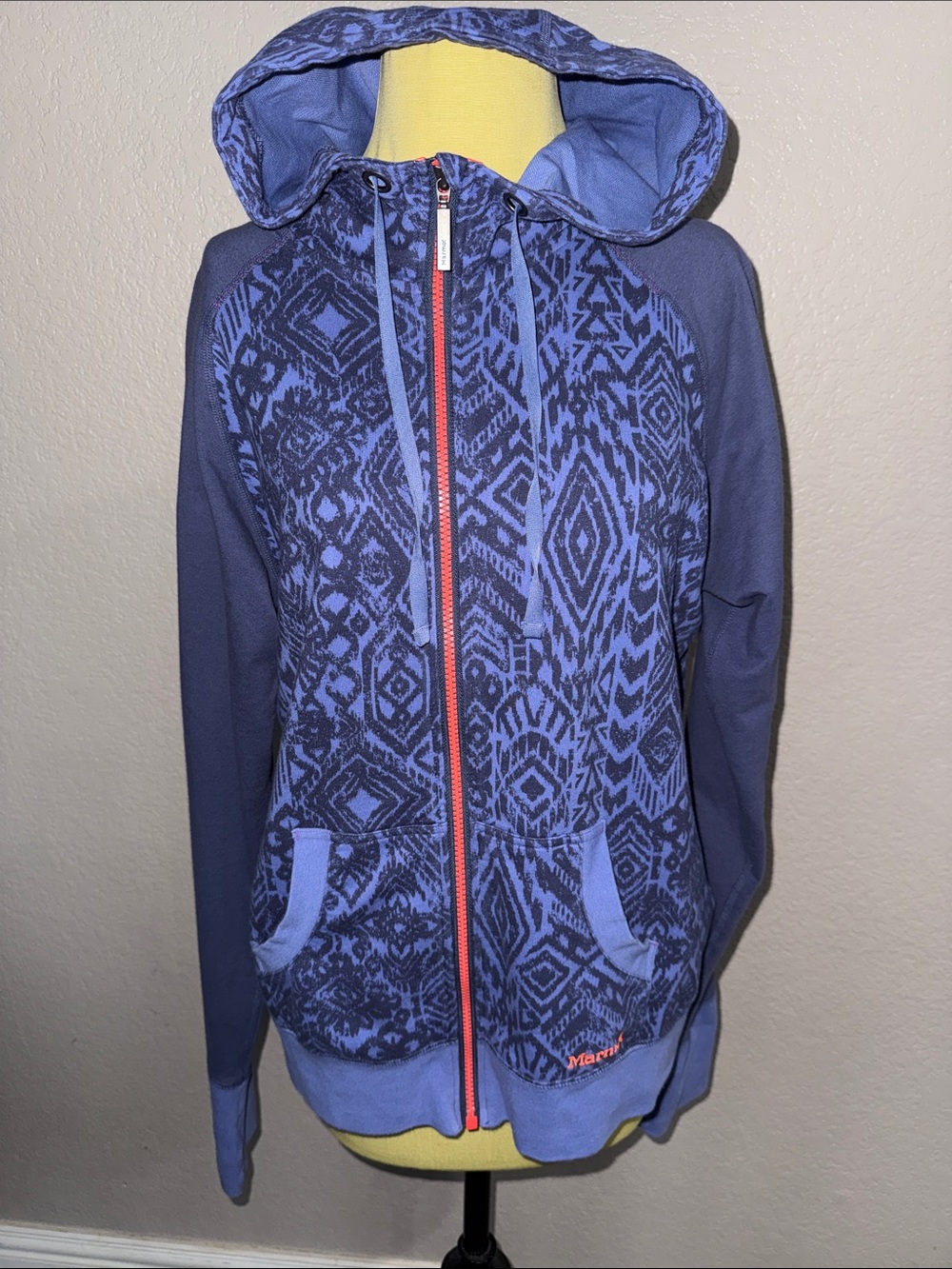 Marmot Zip Up Hoodie size XL